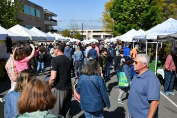 Summer Market in Edmonds